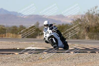 media/Dec-06-2025-CVMA (Sat) [[4a896cc04c]]/Race 8- Formula 40 MW and LW/